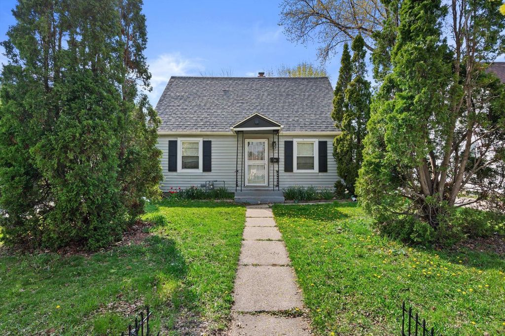 5721 56th STREET, Milwaukee, WI 53218