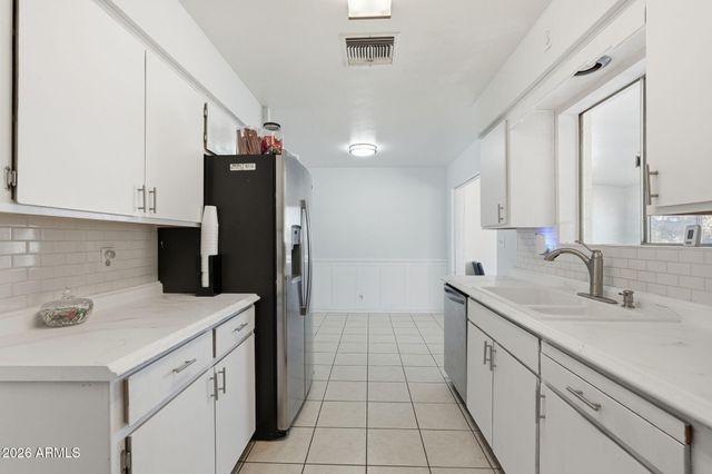 639 N 57TH Place, Mesa, AZ 85205