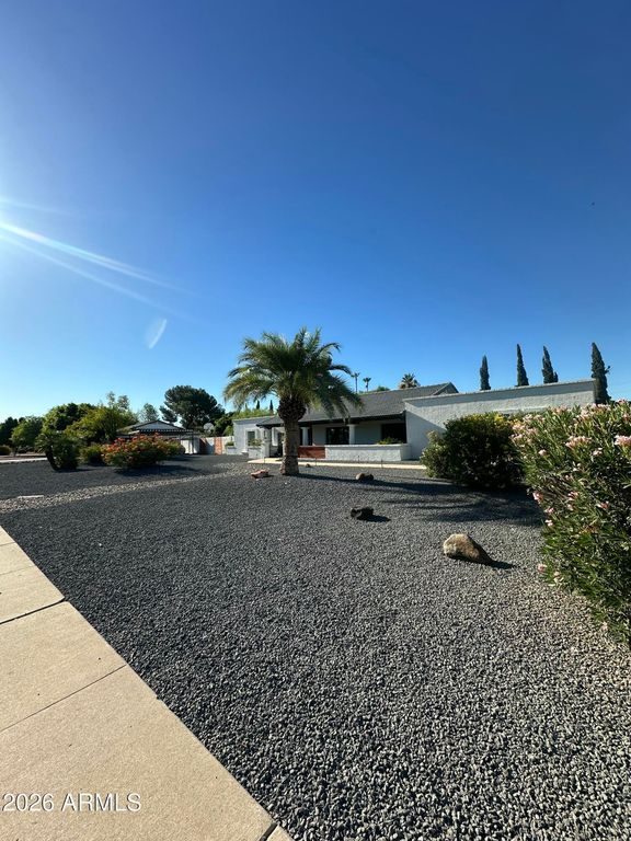 6413 W BLOOMFIELD Road, Glendale, AZ 85304 — exterior
