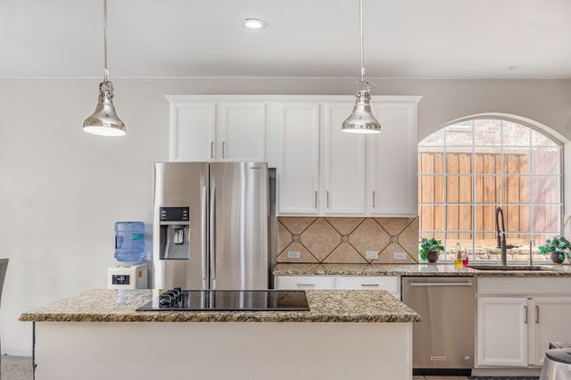 2144 Brookgate Drive, Grapevine, TX 76051