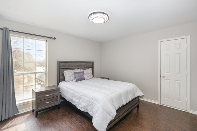 2144 Brookgate Drive, Grapevine, TX 76051