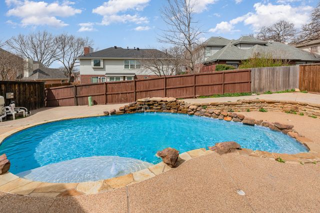 2144 Brookgate Drive, Grapevine, TX 76051