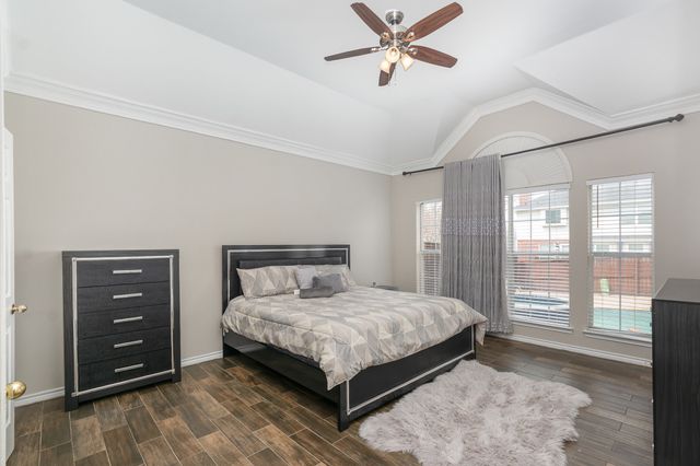 2144 Brookgate Drive, Grapevine, TX 76051