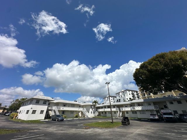 7330 SW 82 Street B115, Miami, FL 33143