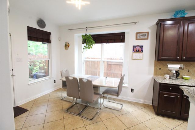 606 Spanish Mustang DR, Cedar Park, TX 78613