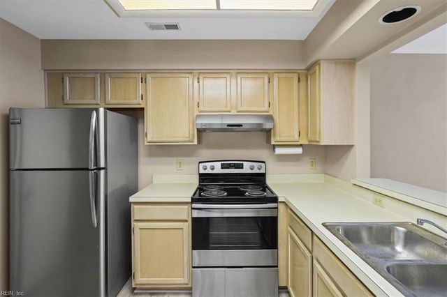 1828 Calash WAY, Virginia Beach, VA 23454