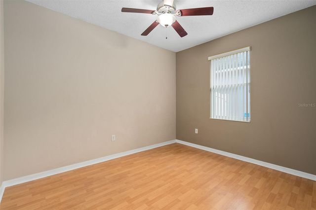 9985 SHADOW CREEK DR, Orlando, FL 32832