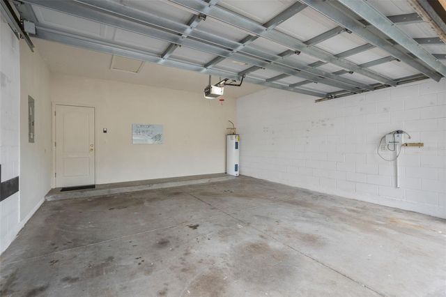 9985 SHADOW CREEK DR, Orlando, FL 32832