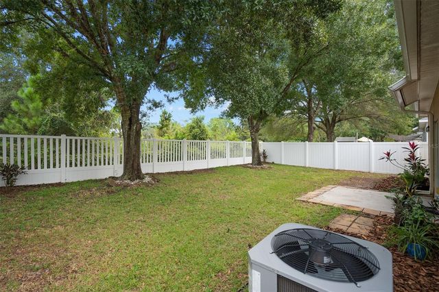 9985 SHADOW CREEK DR, Orlando, FL 32832