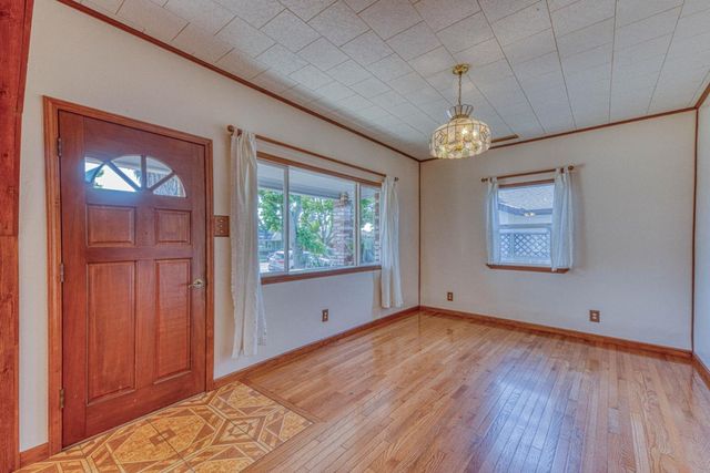 7841 Rosanna Street, Gilroy, CA 95020