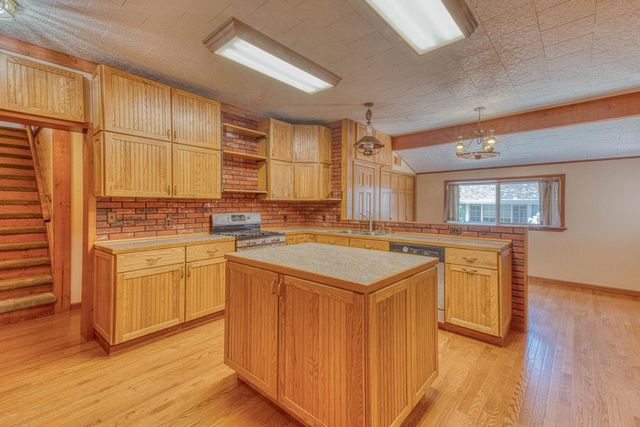 7841 Rosanna Street, Gilroy, CA 95020