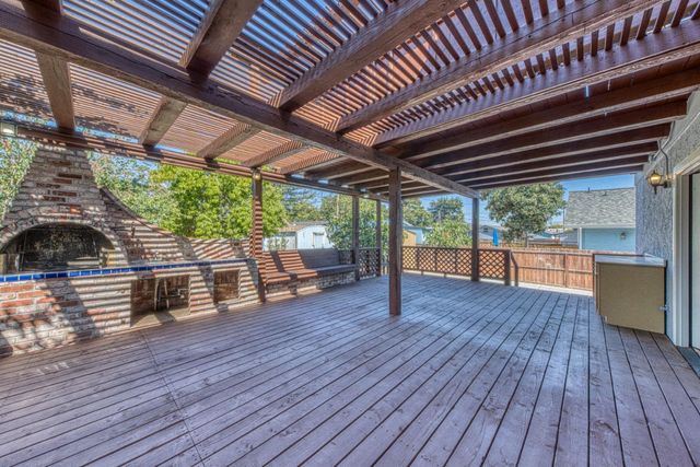 7841 Rosanna Street, Gilroy, CA 95020