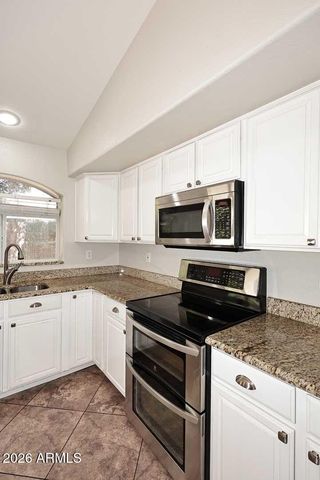 15802 S 32ND Place, Phoenix, AZ 85048