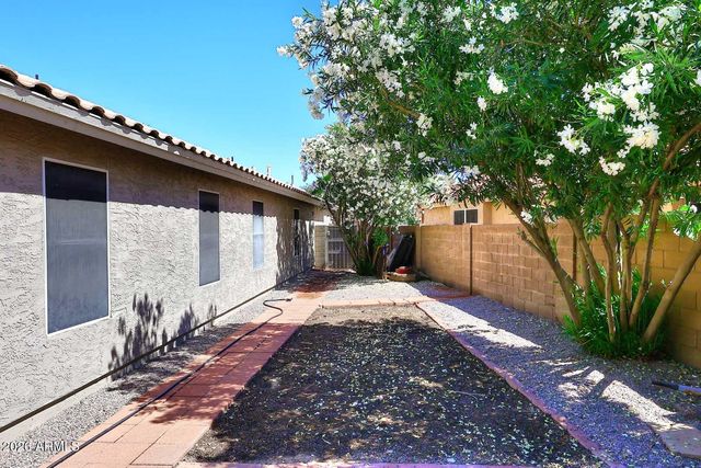 15802 S 32ND Place, Phoenix, AZ 85048