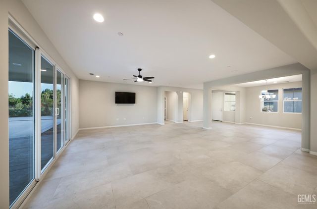 5608 Levanto Street, Bakersfield, CA 93306