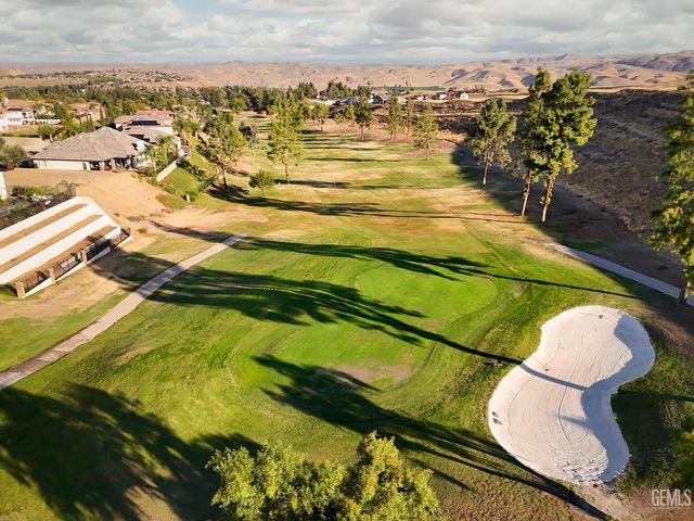 5608 Levanto Street, Bakersfield, CA 93306