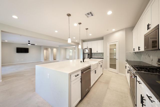 5608 Levanto Street, Bakersfield, CA 93306