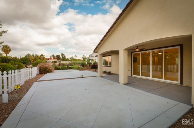 5608 Levanto Street, Bakersfield, CA 93306