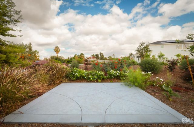 5608 Levanto Street, Bakersfield, CA 93306