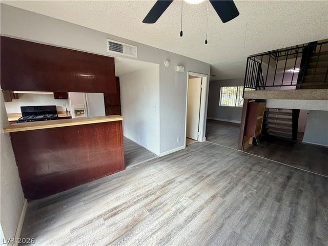 110 Bel Port Drive 113, Las Vegas, NV 89110