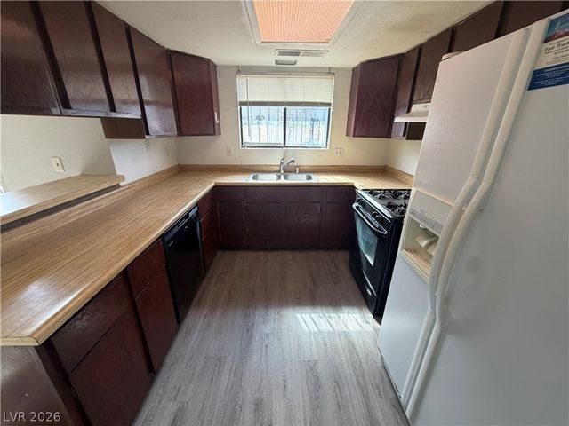 110 Bel Port Drive 113, Las Vegas, NV 89110