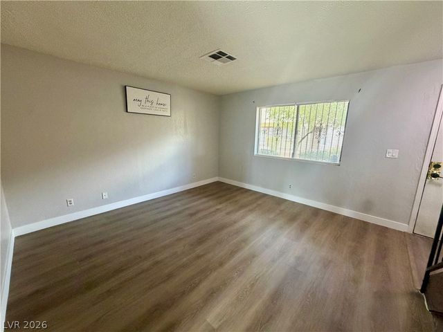 110 Bel Port Drive 113, Las Vegas, NV 89110