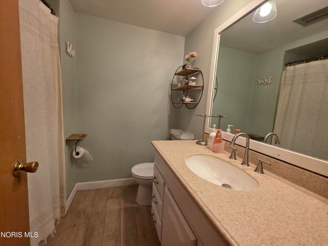3238 S Eastmoreland Drive, Oregon, OH 43616