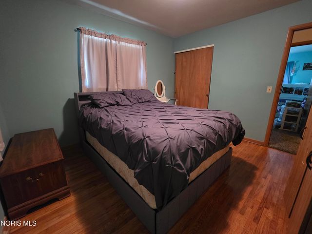 3238 S Eastmoreland Drive, Oregon, OH 43616