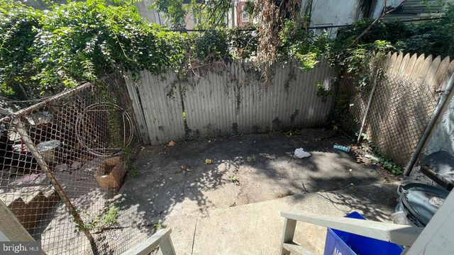 2516 W YORK ST, Philadelphia, PA 19132