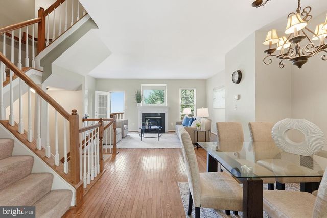 45542 READING TER, Sterling, VA 20166