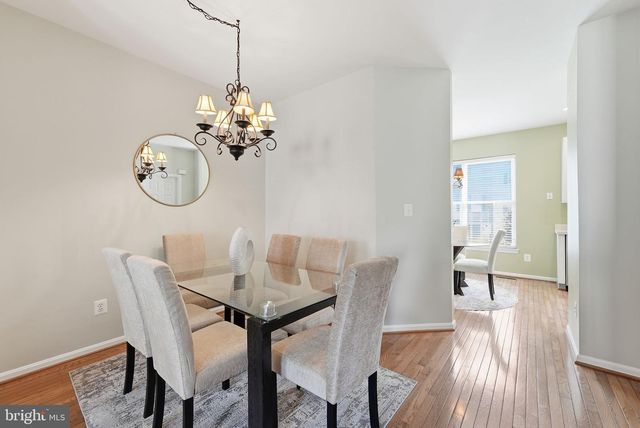 45542 READING TER, Sterling, VA 20166