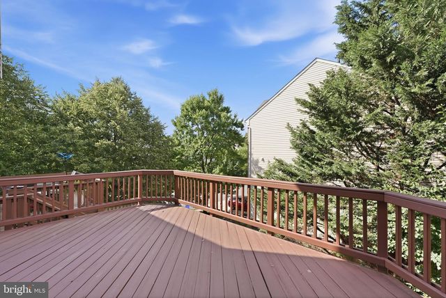 45542 READING TER, Sterling, VA 20166