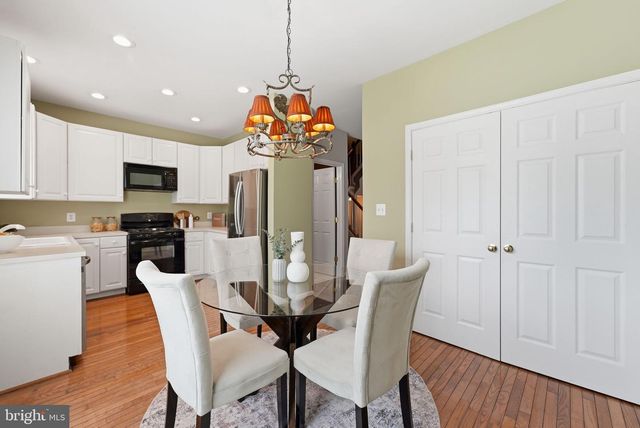 45542 READING TER, Sterling, VA 20166