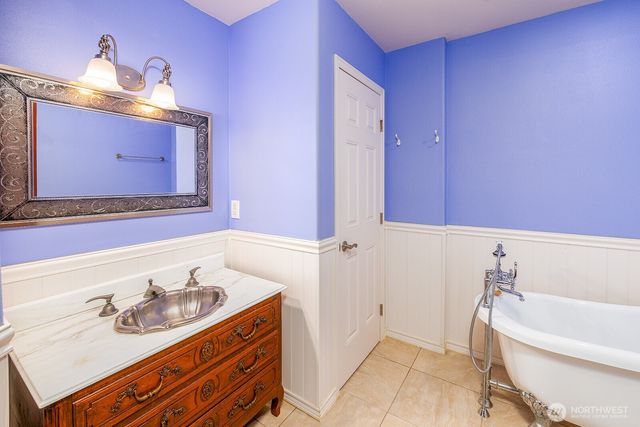 35353 North Shore Drive, Mount Vernon, WA 98274