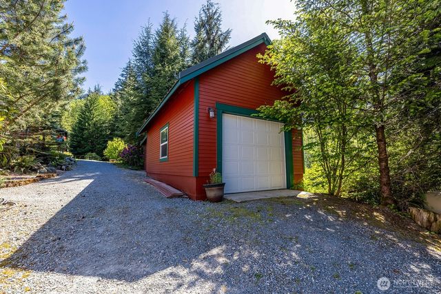 35353 North Shore Drive, Mount Vernon, WA 98274