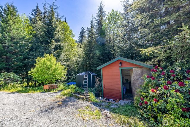 35353 North Shore Drive, Mount Vernon, WA 98274