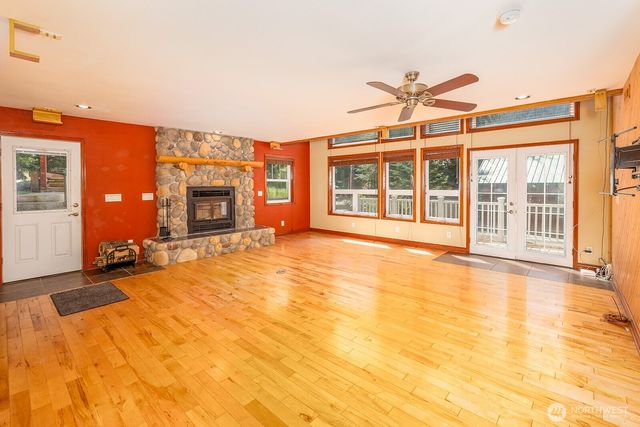 35353 North Shore Drive, Mount Vernon, WA 98274