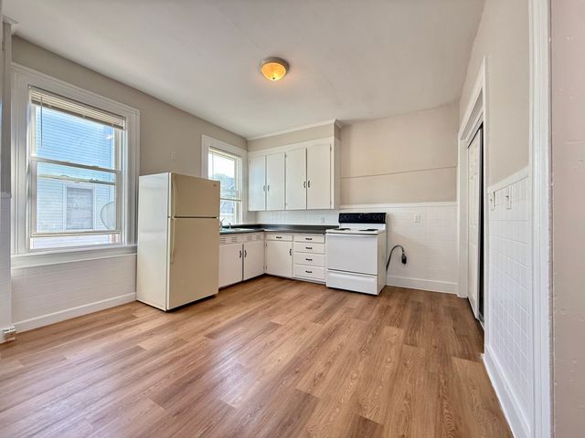 346 Broadway 3, North Attleboro, MA 02760