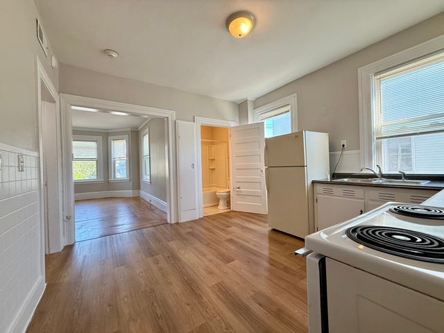 346 Broadway 3, North Attleboro, MA 02760
