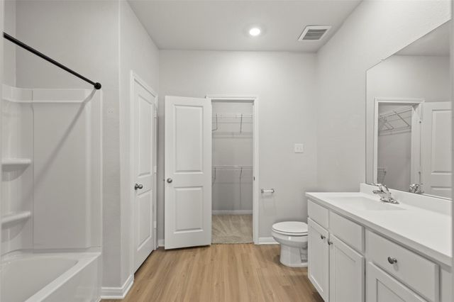 11430 Amber Plains Drive, Houston, TX 77048