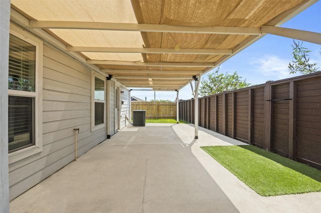 11430 Amber Plains Drive, Houston, TX 77048