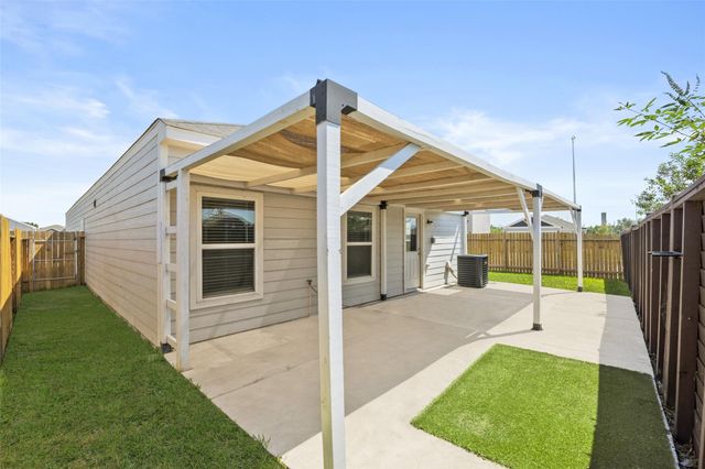 11430 Amber Plains Drive, Houston, TX 77048