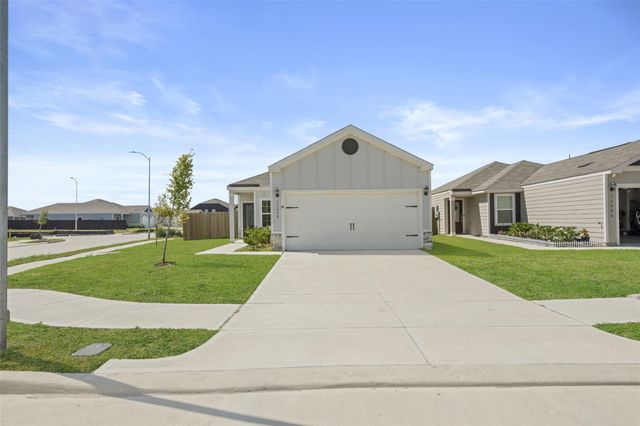 11430 Amber Plains Drive, Houston, TX 77048