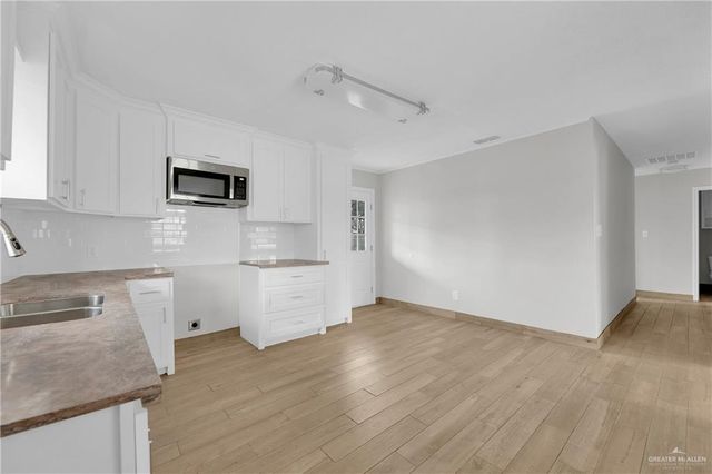 208 Pena Avenue, Weslaco, TX 78599