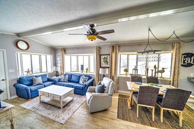 323 Lagoon Lane, Panama City, FL 32408