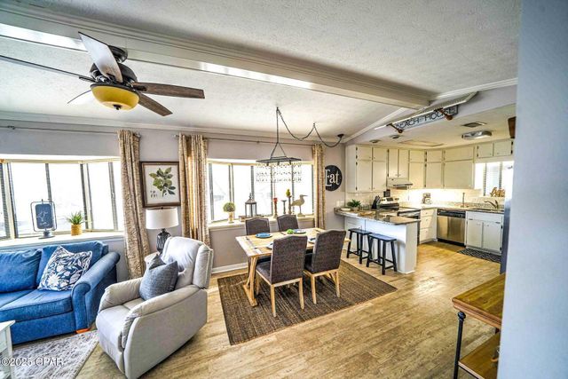 323 Lagoon Lane, Panama City, FL 32408