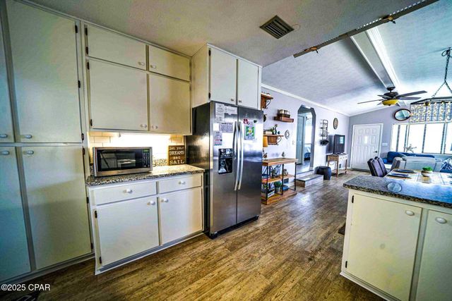 323 Lagoon Lane, Panama City, FL 32408