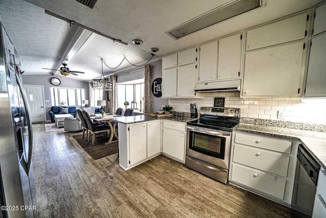 323 Lagoon Lane, Panama City, FL 32408