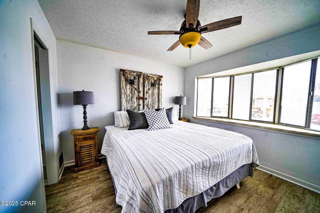 323 Lagoon Lane, Panama City, FL 32408