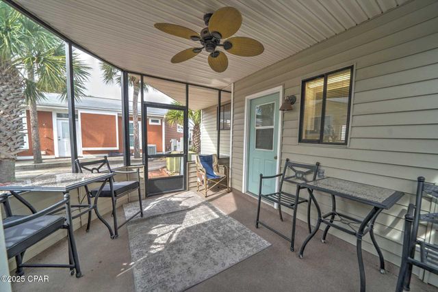 323 Lagoon Lane, Panama City, FL 32408